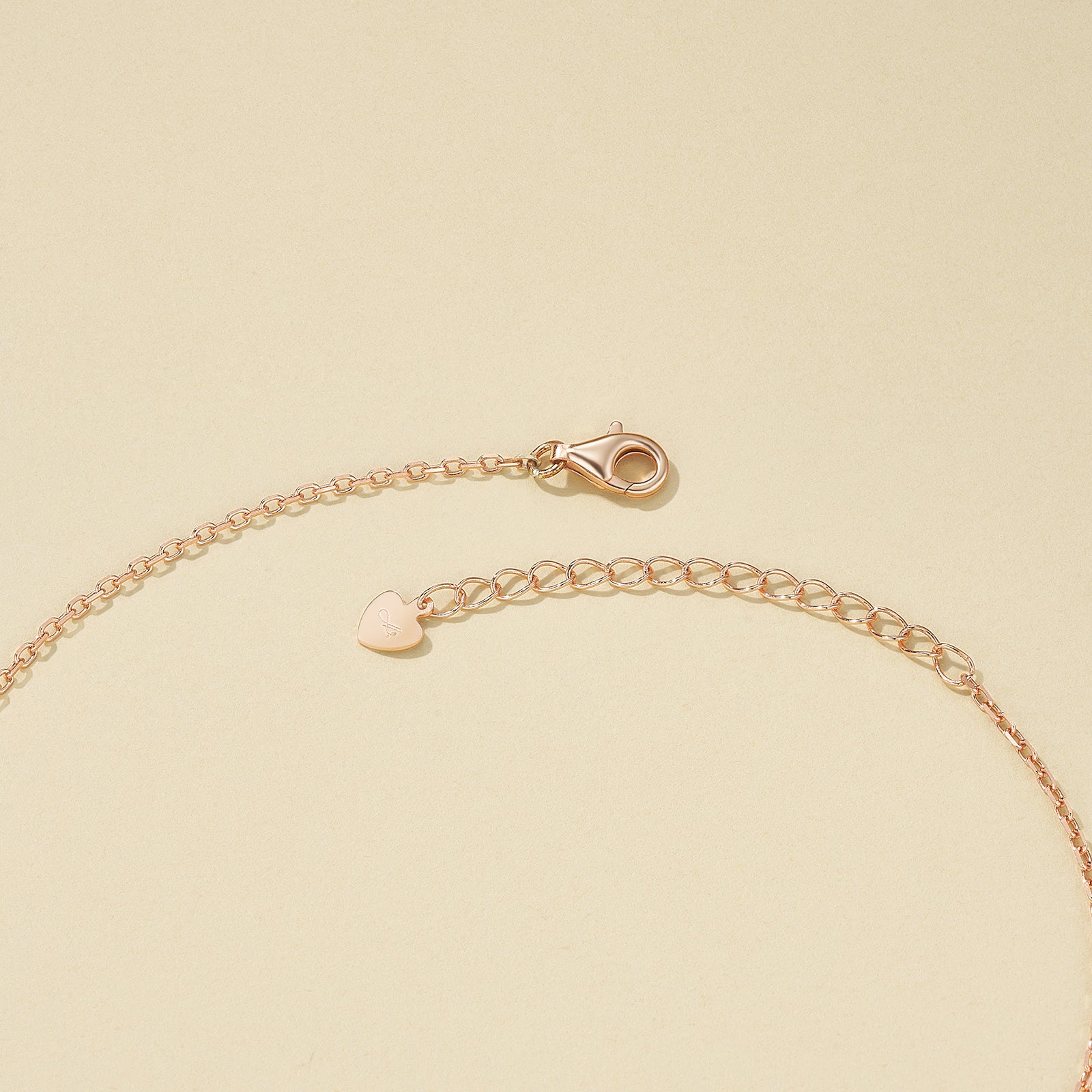 Passion Condensed Dew Garnet Pendant Necklace