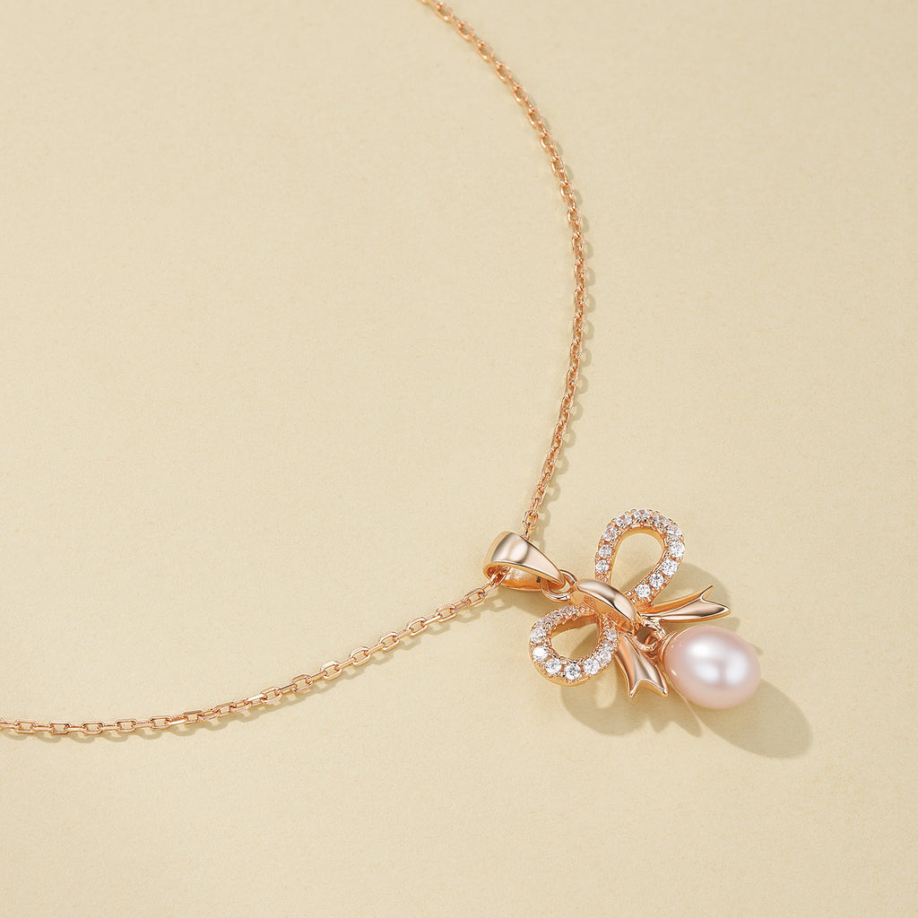 Pearl Bowknot Pendant Necklace