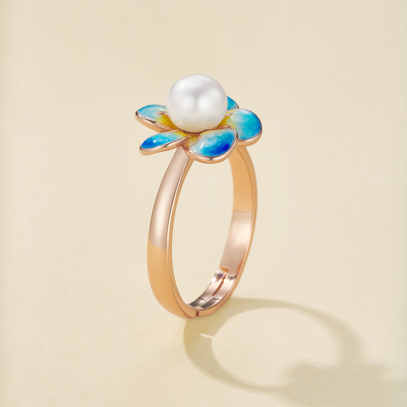 Sea Bloom Pearl Ring