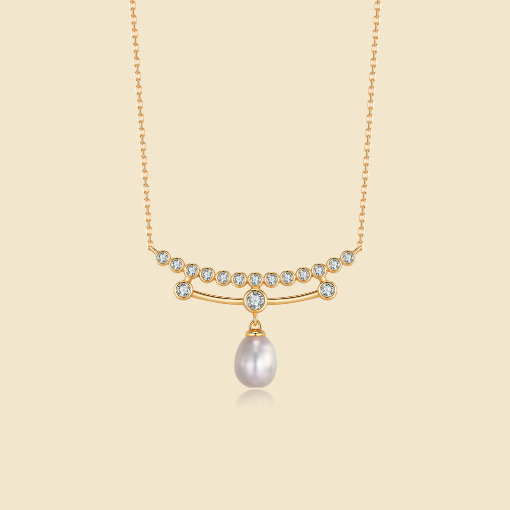 Stars Falling with Pearl Cluster Necklace