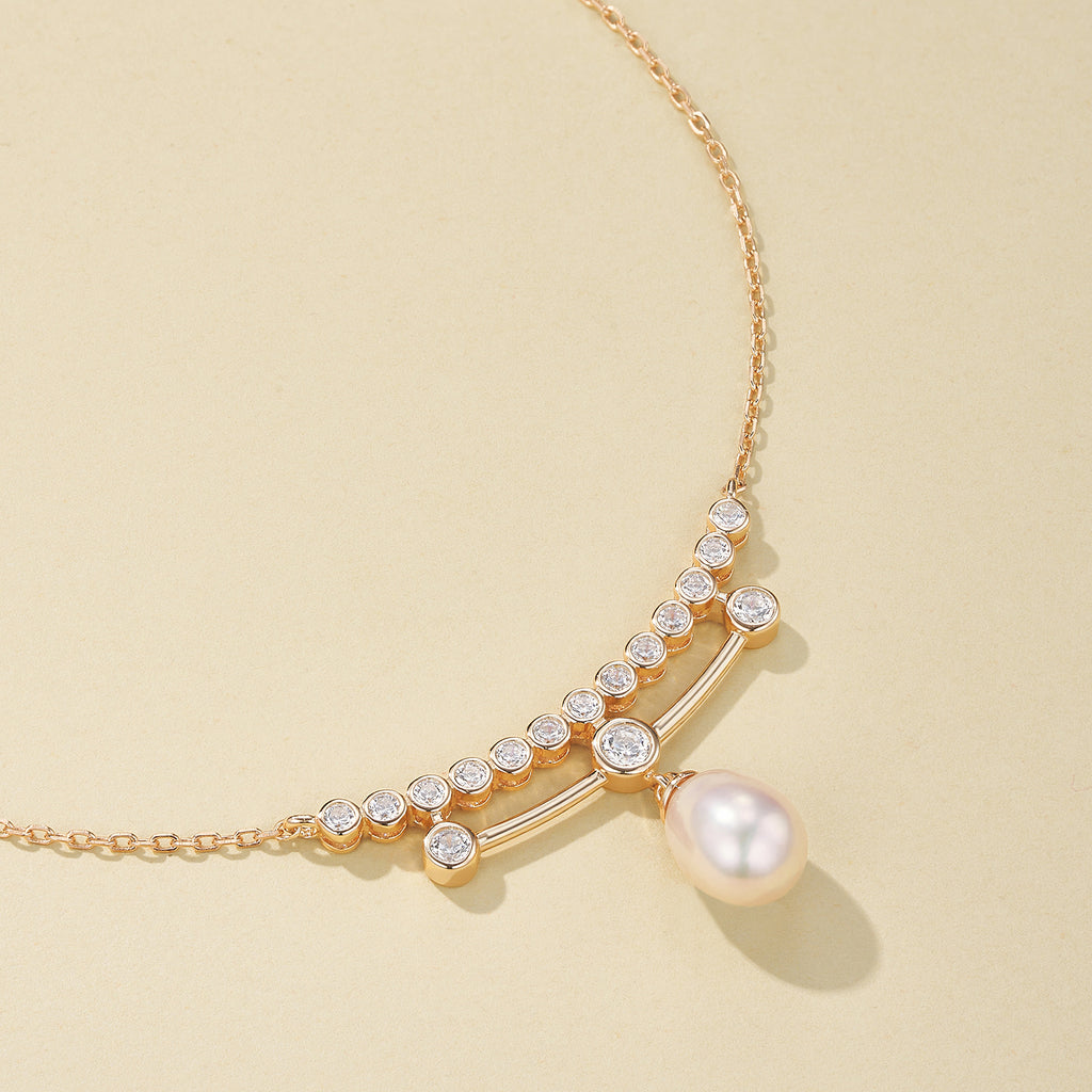 Stars Falling with Pearl Cluster Necklace
